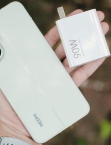 Lộ diện điện thoại Xiaomi pin 9.000mAh sắp ra mắt