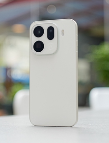 Trên tay OPPO Find X9 Pro: Camera chuẩn Hasselblad 200MP zoom siêu xa, pin 7500mAh, sạc 80W, giá 32.99 triệu Trên tay OPPO Find X9 Pro: Camera chuẩn Hasselblad 200MP zoom siêu xa, pin 7500mAh, sạc 80W, giá 32.99 triệu