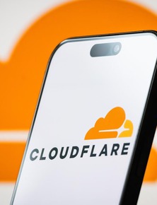 Internet "toang" hàng loạt: Google, Spotify, Cloudflare cùng sập trên diện rộng