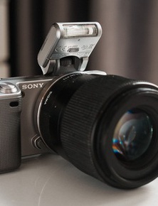 Tôi mua máy ảnh Sony giá 3,5 triệu từ 2010: Chụp vẫn đẹp, nét căng từng pixel nhưng chỉ hợp với hội "chill"