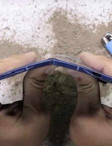 JerryRigEverything tra tấn Galaxy Z Fold7: Thật không thể tin được!