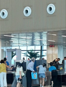 Đề xuất bỏ quy định cởi giày, thắt lưng khi kiểm tra an ninh sân bay