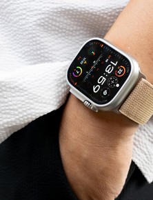 Trên tay Apple Watch Ultra 4 trước giờ lên kệ: Pin bền hơn, tăng cường khả năng theo dõi sức khoẻ và thể thao