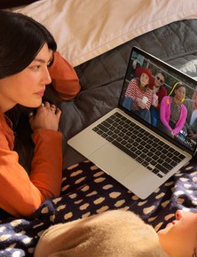 MacBook Air M5 ra mắt: SSD khởi điểm 512GB, giá từ 29,99 triệu đồng