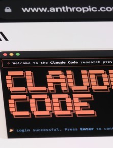 Tung bản cập nhật cho Claude Code, Anthropic vô tình tiết lộ hơn 500.000 dòng code trong mã nguồn