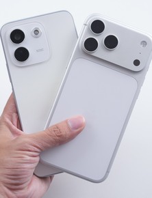 Cùng là "17 Pro Max" nhưng Xiaomi lại "out trình" Apple thế này đây!