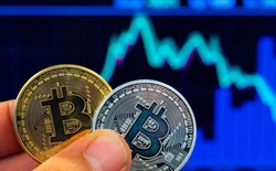 Bitcoin: 2 lý do giá tăng và 2 lý do giá giảm