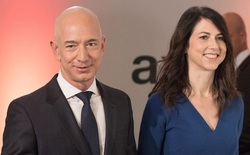 Tài sản Elon Musk lần đầu vượt 100 tỷ USD, Jeff Bezos vượt 200 tỷ USD