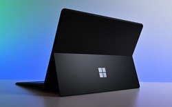Microsoft nộp bằng sáng chế “chế độ máy bay” nhằm bảo vệ thiết kế Surface Pro trước vấn nạn sao chép không xin phép