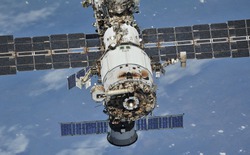 Không cần nhờ SpaceX, Nga sẽ tự phóng tàu vũ trụ mới để thay thế phương tiện đang bị rò rỉ trên ISS