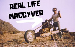 Làm thế nào để chế tạo một chiếc xe máy từ một chiếc ô tô bị hỏng giữa sa mạc?