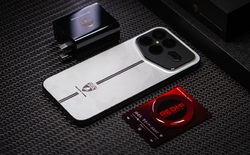 Ảnh thực tế điện thoại Lamborghini "Pro Max" của Xiaomi vừa ra mắt Ảnh thực tế điện thoại Lamborghini "Pro Max" của Xiaomi vừa ra mắt