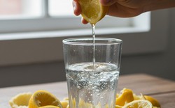 Rộ trào lưu uống chanh muối chữa 'bách bệnh', bác sĩ cảnh báo tác hại sức khỏe