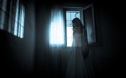 Tại sao con người lại sợ ma? Góc nhìn tiến hóa hé lộ một sự thật bất ngờ về nỗi sợ cổ xưa nhất của loài người