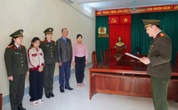 ‘Mượn’ thông tin cá nhân, điện thoại của bạn bè rồi biến họ thành con nợ