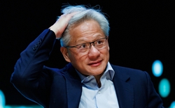 CEO NVIDIA: Đi sau Mỹ chỉ “vài nano giây”, Trung Quốc sắp thắng trong cuộc đua AI