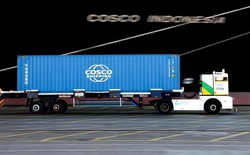 Phát hiện đoàn xe tải không người lái Trung Quốc chạy lặng lẽ ở khu cảng đông đúc bậc nhất thế giới - chuyên gia châu Âu thừa nhận: 'đừng bao giờ nghi ngờ khả năng của họ nữa'