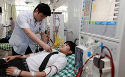 Chàng trai độc thân 24 tuổi ngỡ ngàng phát hiện thận “gần như hỏng”, bác sĩ thở dài: “Nhiều nam giới có 2 thói quen giống cậu”