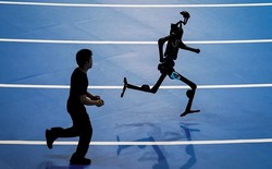 Robot hình người Trung Quốc thiếu ứng dụng thực tế: Liệu một bong bóng tương tự xe điện có lặp lại?