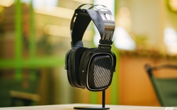 Đánh giá tai nghe chụp đầu HarmonicDyne Romantic: Đem sự "trữ tình" vào âm nhạc