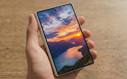 Ai đó dựng hình iPhone Fold với Galaxy Z Wide Fold để thấy... chẳng khác gì ngoài góc bo cong màn hình