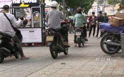 107 xe máy đi trên vỉa hè có biển số sau nhanh chóng nộp phạt nguội theo Nghị định 168
