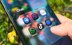 Soi điều khoản Zalo: Thu thập dữ liệu khác gì WhatsApp, Messenger, Viber?