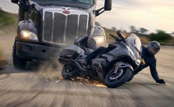 Honda gây chấn động với bằng sáng chế công nghệ tự động đánh lái giúp xe máy "né" tai nạn trong gang tấc