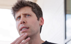 OpenAI tuyên bố khẩn cấp 'Mã đỏ', tạm hoãn hàng loạt dự án: Chuyện gì đang xảy ra?