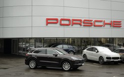 Hàng trăm siêu xe Porsche tại Nga biến thành Gạch có bánh, chủ xe hoảng loạn không biết tại sao