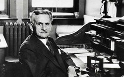 Nhà khoa học này không viết thuyết tương đối, nhưng chính thí nghiệm của ông đã truyền cảm hứng cho Einstein