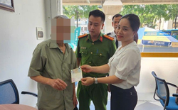 Cụ ông 79 tuổi ở Hà Nội đến ngân hàng tất toán sổ tiết kiệm 250 triệu đồng nhưng nhân viên ngân hàng ngăn cản vì có dấu hiệu bất thường, thành công chặn đứng vụ lừa đảo