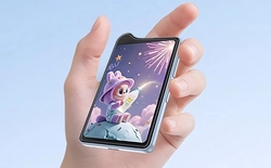 Điện thoại Xiaomi thiết kế dị, có "tai thỏ" thật, cấu hình khá, chạy Android 14 nhưng không có Google, ở Việt Nam giá khoảng 3 triệu