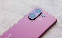 vivo ra mắt điện thoại thiết kế cực mê, có hẳn camera tele ZEISS 50MP, pin 6.500 mAh, Snapdragon 7 Gen 4, giá 16 triệu đồng