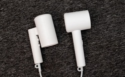 Cùng là máy sấy Xiaomi Mijia, nhưng giá chênh hơn 100.000đ thì khác biệt ở đâu?