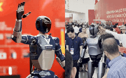 CLIP: Robot "made in Việt Nam" chuẩn Hoa hậu thân thiện, 1 ông chú tiến đến làm hành động bất ngờ