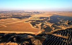 Siêu pin không khí lạnh khổng lồ ở sa mạc Gobi