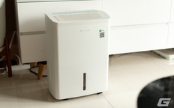 Tôi sắm sẵn máy hút ẩm này để chuẩn bị cho mùa nồm sắp tới, giá không quá rẻ nhưng đảm bảo yên tâm