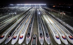 Vượt qua "rào cản thần thánh", đường sắt Trung Quốc làm được kỳ tích mà Mỹ mất hàng chục năm vẫn thất bại