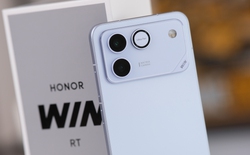 Trên tay điện thoại pin 10.000mAh