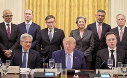 Ông Trump và loạt CEO AI ký cam kết chưa từng có trong lịch sử