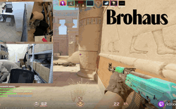 Đang livestream thì phải đi tiếp khách, cậu streamer kiêm nhân viên bán hàng đã có một pha xử lý viral khắp internet