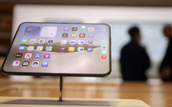 Apple thừa nhận iPhone Duo lỗi màn hình