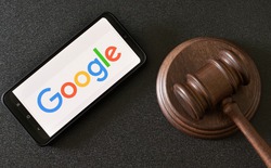 Bán 2.000 trang tài liệu công nghệ AI sang Trung Quốc, cựu kỹ sư Google đối mặt hàng chục năm tù