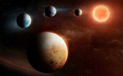 Các nhà thiên văn học bối rối với hệ hành tinh ‘lộn trong ra ngoài’