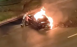 Báo cáo pháp y vụ tai nạn xe điện Xiaomi tại Trung Quốc: Tài xế tử vong trên xe cháy do cửa không mở được