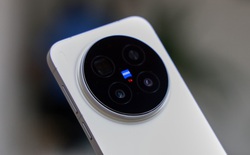 Vivo X300 Ultra có thể ra mắt sớm hơn Oppo Find X9 Ultra, camera 200 MP kép lần đầu xuất hiện?