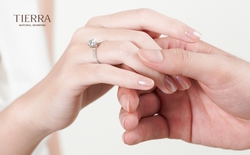 Top 5 kinh nghiệm mua nhẫn cầu hôn để nàng gật đầu đồng ý