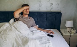 Bác sĩ thần kinh nói thẳng: Đang ngủ mà thấy dấu hiệu này thì cần đi khám sớm