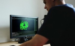 Tenstorrent ra mắt máy trạm AI làm mát bằng chất lỏng, giá từ ~260 triệu đồng